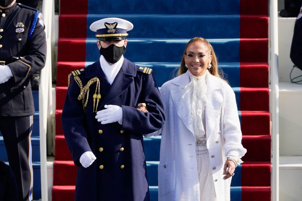 Jennifer Lopez: O apariție simbolică, demnă de paginile istoriei Americii 