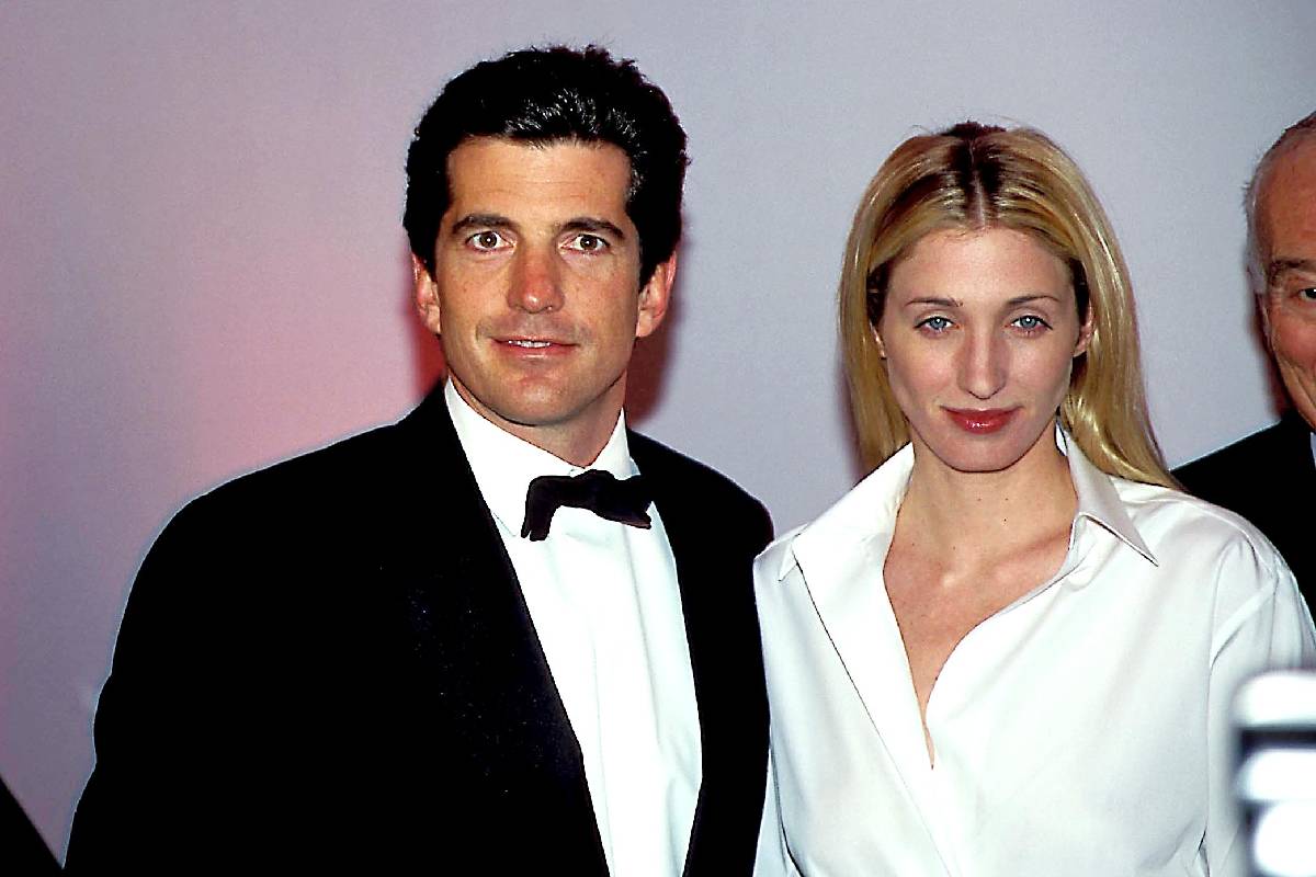 Carolyn Bessette și John F. Kennedy Jr.