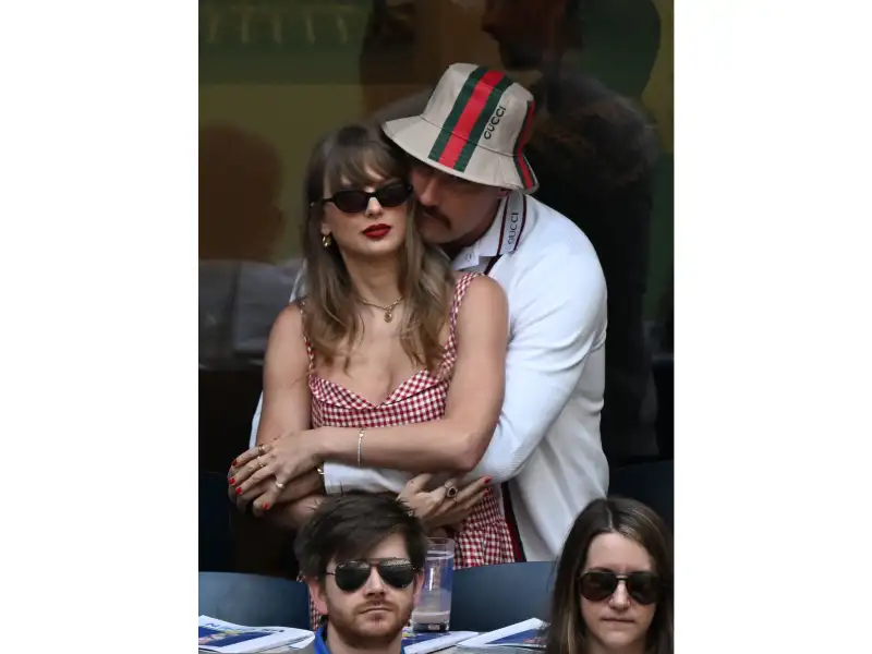Taylor Swift și Travis Kelce