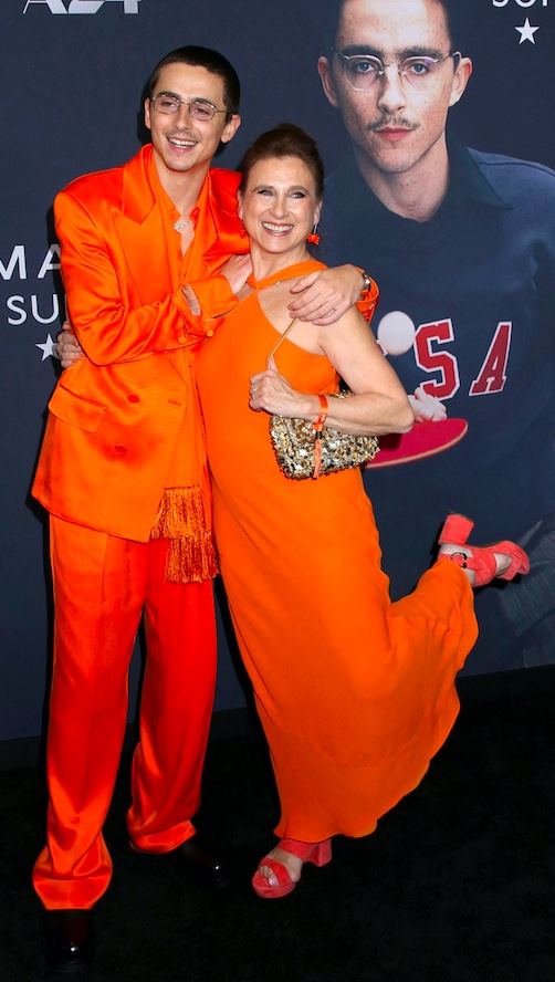 Cu familia pe red carpet: 10 momente în care starurile au strălucit alături de părinți și rude în lumina reflectoarelor