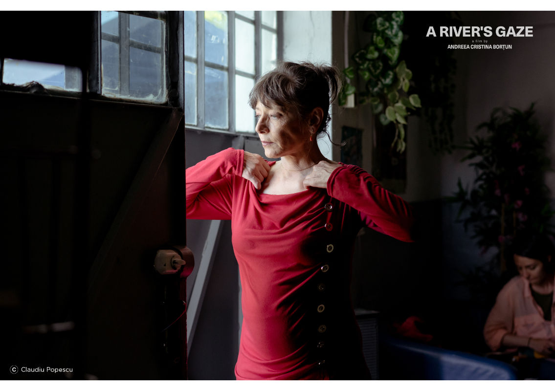 Malul Vânăt _A River’s Gaze. Cătălina Mustață. Foto-Claudiu Popescu