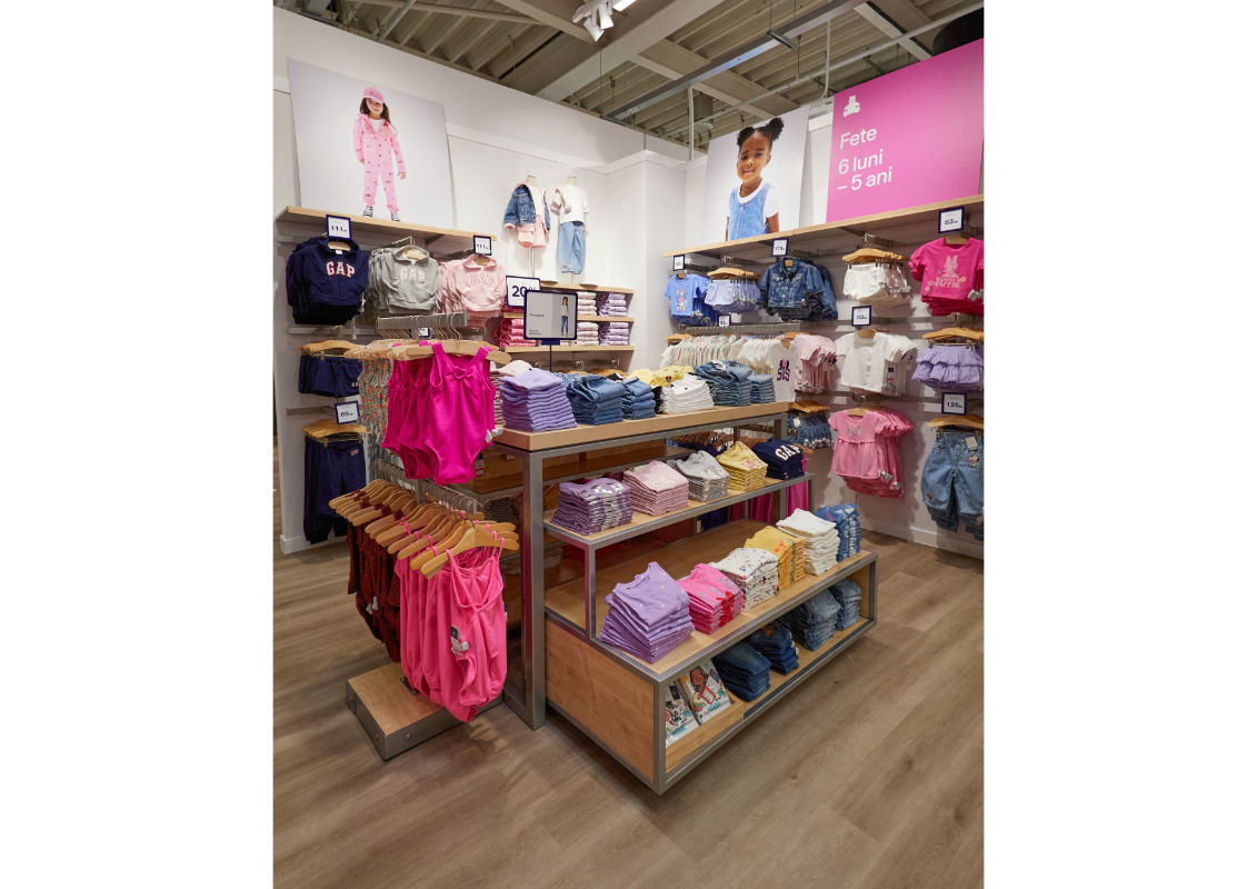 GAP Outlet in Fashion House Outlet Militari